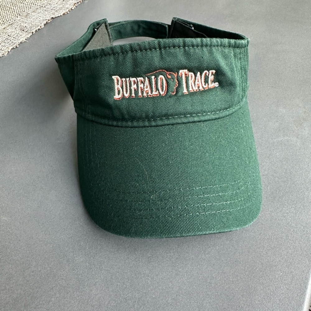 Buffalo Trace Visor O/S Green preowned like new never worn